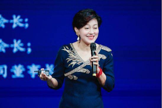 出海吧<strong></p>
<p>华夏理财险</strong>，姐姐！2024中国女性领航者大会暨天下女人国际论坛十周年庆典成功举行