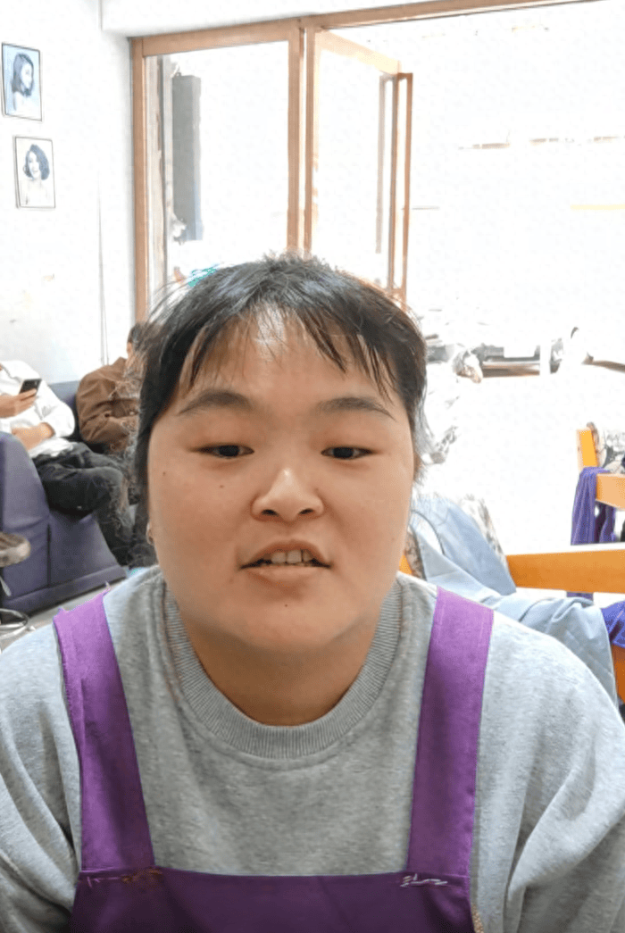 “听劝”的女理发师爆火！全国顾客赶去排队理发<strong></p>
<p>君融理财</strong>，当地文旅连夜发攻略