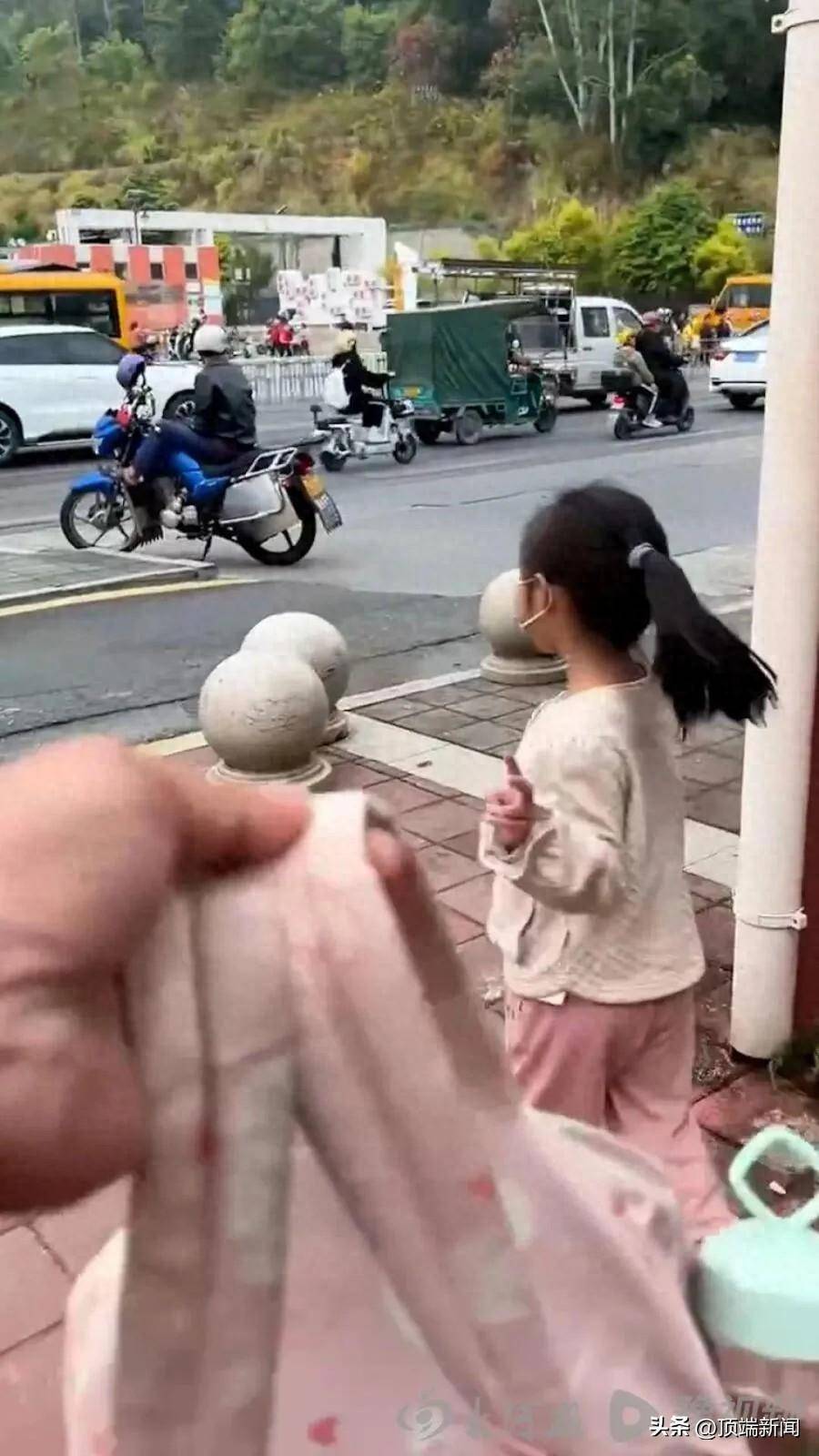 被泼开水女童返校书包现恐吓信：“再发视频<strong></p>
<p>靠谱的理财app</strong>，要你全家不好过”