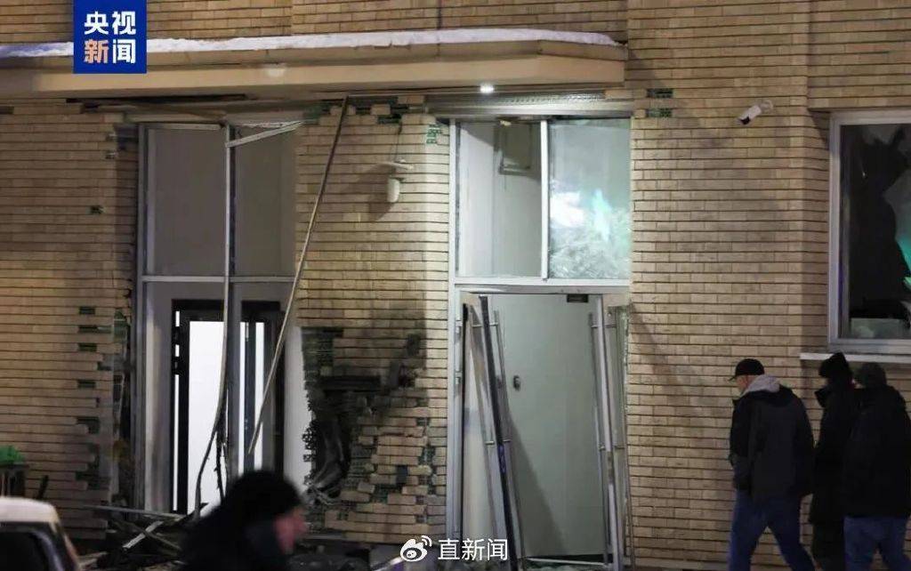 俄军高层喋血<strong></p>
<p>理财翻译</strong>，“令人胆寒”新阶段来了？