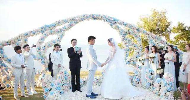 老夫少妻有多残酷？54岁的吴奇隆给刘诗诗上了一课<strong></p>
<p>理财翻译</strong>，马舒雅没说错