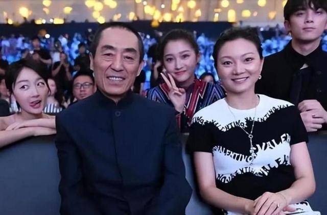 陈婷现实长什么样？路人镜头才是“照妖镜”<strong></p>
<p>理财小程序</strong>，突然理解张艺谋了