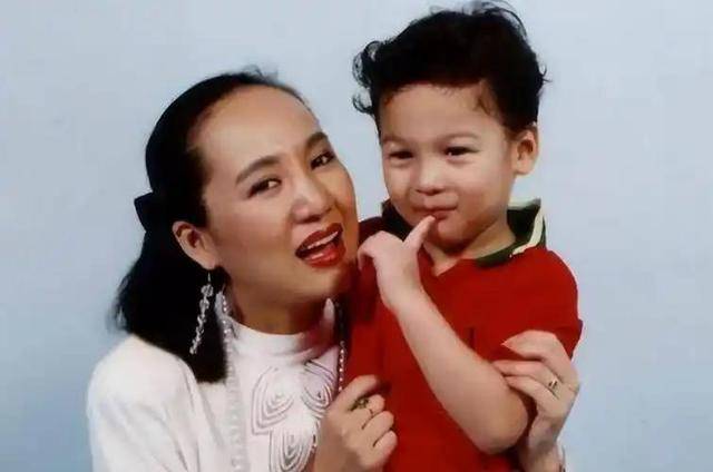 原来早已退出中国籍？被老外“玩腻就丢掉”的郑绪岚<strong></p>
<p>余额宝投资理财</strong>，却回国捞金