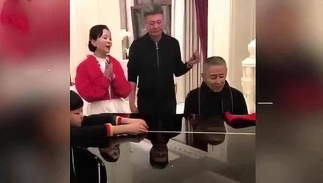 冯小刚直言：她太能装了<strong></p>
<p>理财投资可靠吗</strong>，永远红不了，就更别提拿奖了