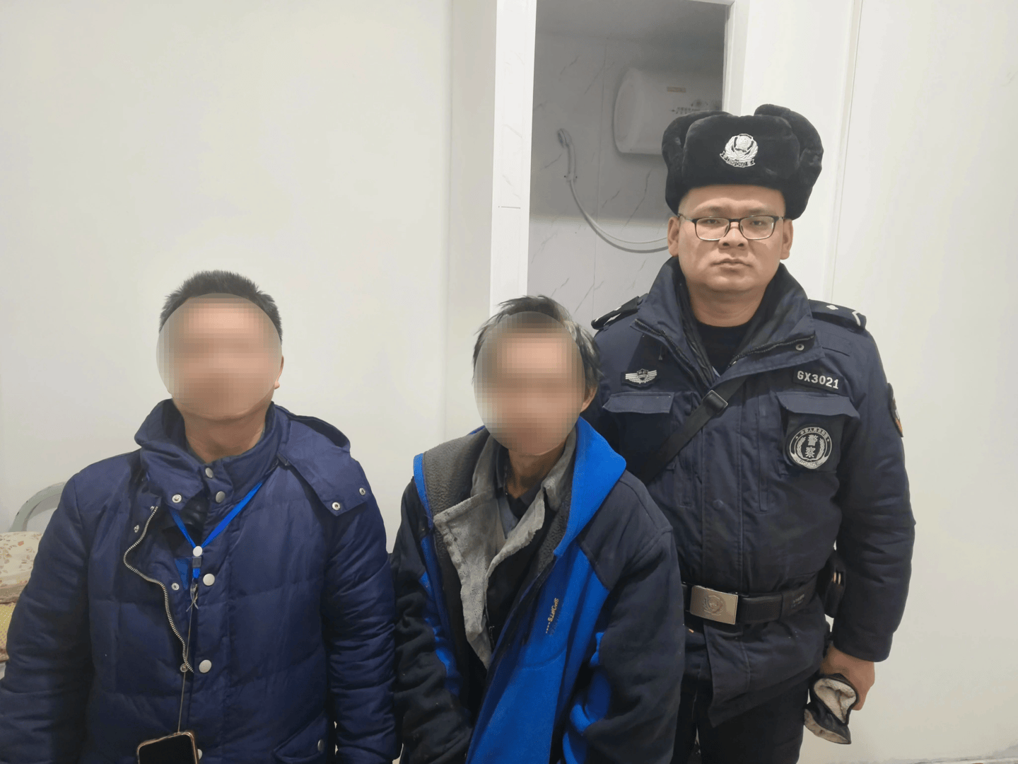 男子失联17年流落乌鲁木齐打工生病<strong></p>
<p>大连理财</strong>，警方相助帮他找到亲人！弟弟：我们一直在找他