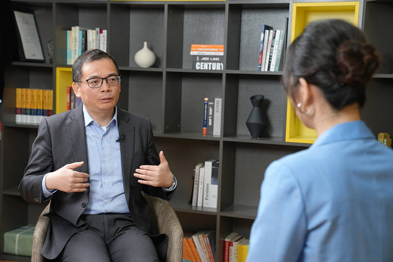 陆挺：1.7亿农村老人月均养老金200多<strong></p>
<p>银行理财通</strong>，农民的社保没跟上国家经济发展
