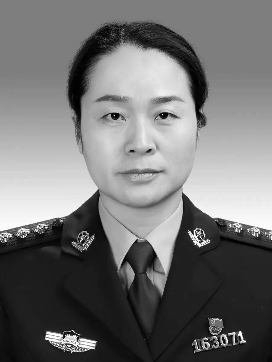 痛心！她走了<strong></p>
<p>微信理财零钱</strong>，年仅48岁