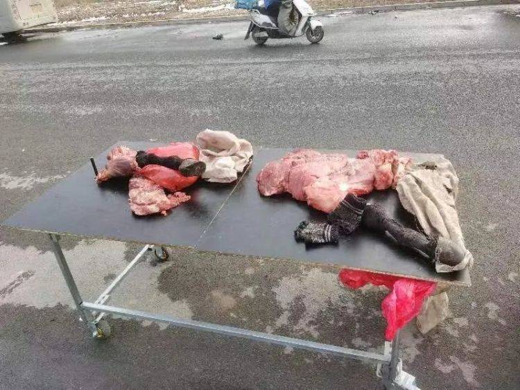 淄博一肉摊卖“假肉”<strong></p>
<p>陆金所理财产品</strong>！王某某、周某等17人被一锅端