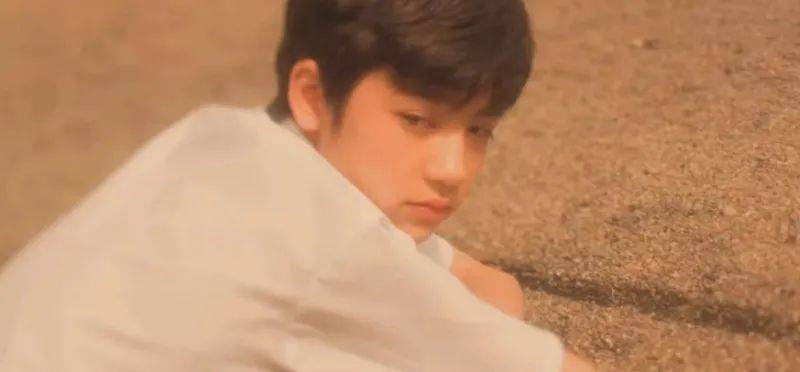 热搜第一<strong></p>
<p>该如何理财</strong>！24岁男演员不幸去世