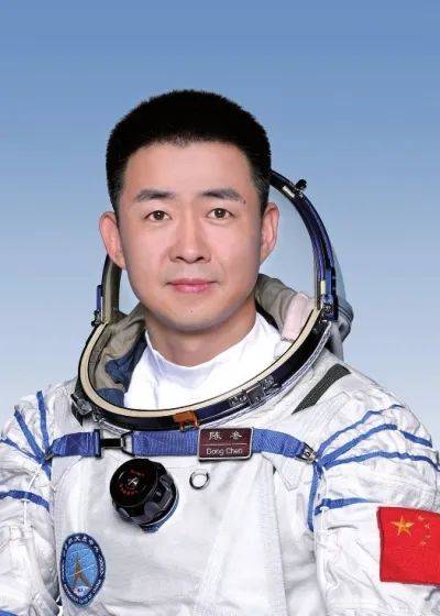 神舟二十号航天员确定<strong></p>
<p>理财选择</strong>，河南老乡陈冬将第三次进入太空