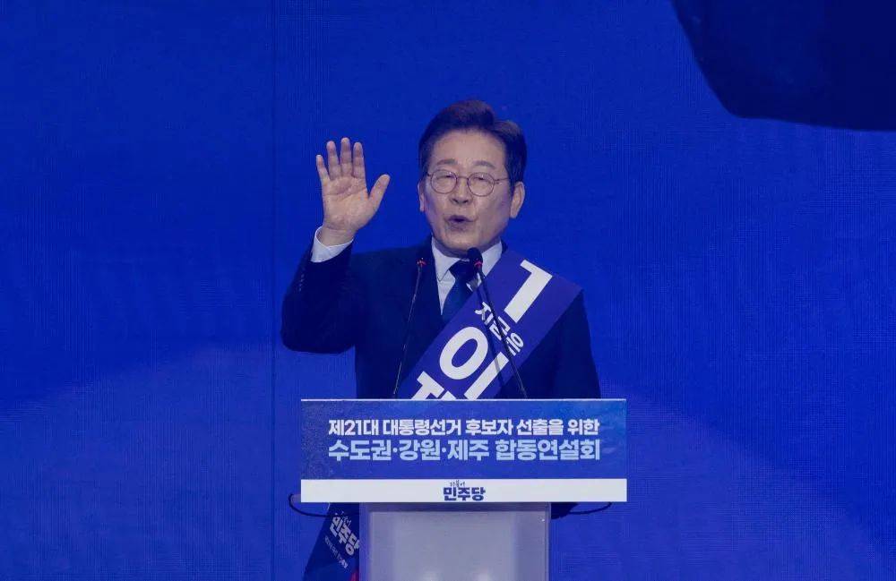 屡次破音<strong></p>
<p>理财凤凰</strong>！韩总统候选人李在明竞选活动声嘶力竭拉票