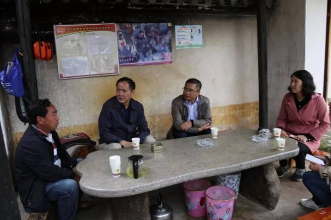 大理市委原书记席杨志东二次被查<strong></p>
<p>理财体验金</strong>，20年多前因超标车被降职