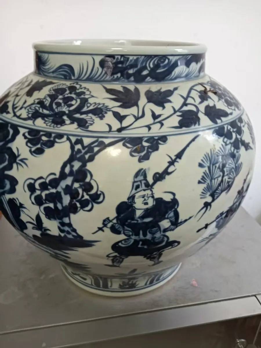 震惊！上海年轻男子和大爷结成“忘年交”<strong></p>
<p>蓝鲸理财课</strong>，谁料对方竟在背后...200余万积蓄被掏空！