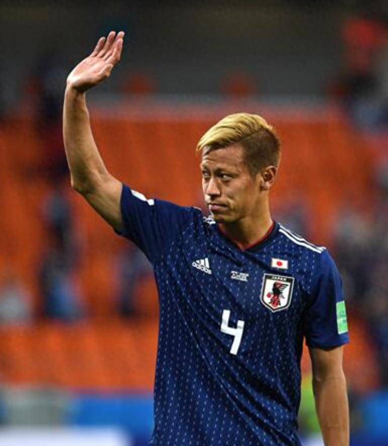 日本前国脚本田圭佑为否认南京大屠杀道歉<strong></p>
<p>蓝鲸理财课</strong>，并晒出文献资料：我错了，自以为懂历史