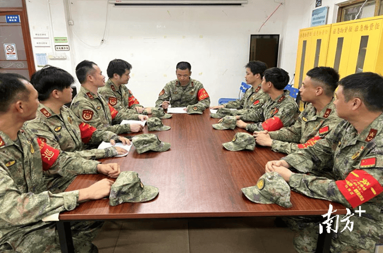 奋战15天<strong></p>
<p>p2p理财安全吗</strong>，广州越秀民兵党员突击队助力筑牢疫情防控屏障