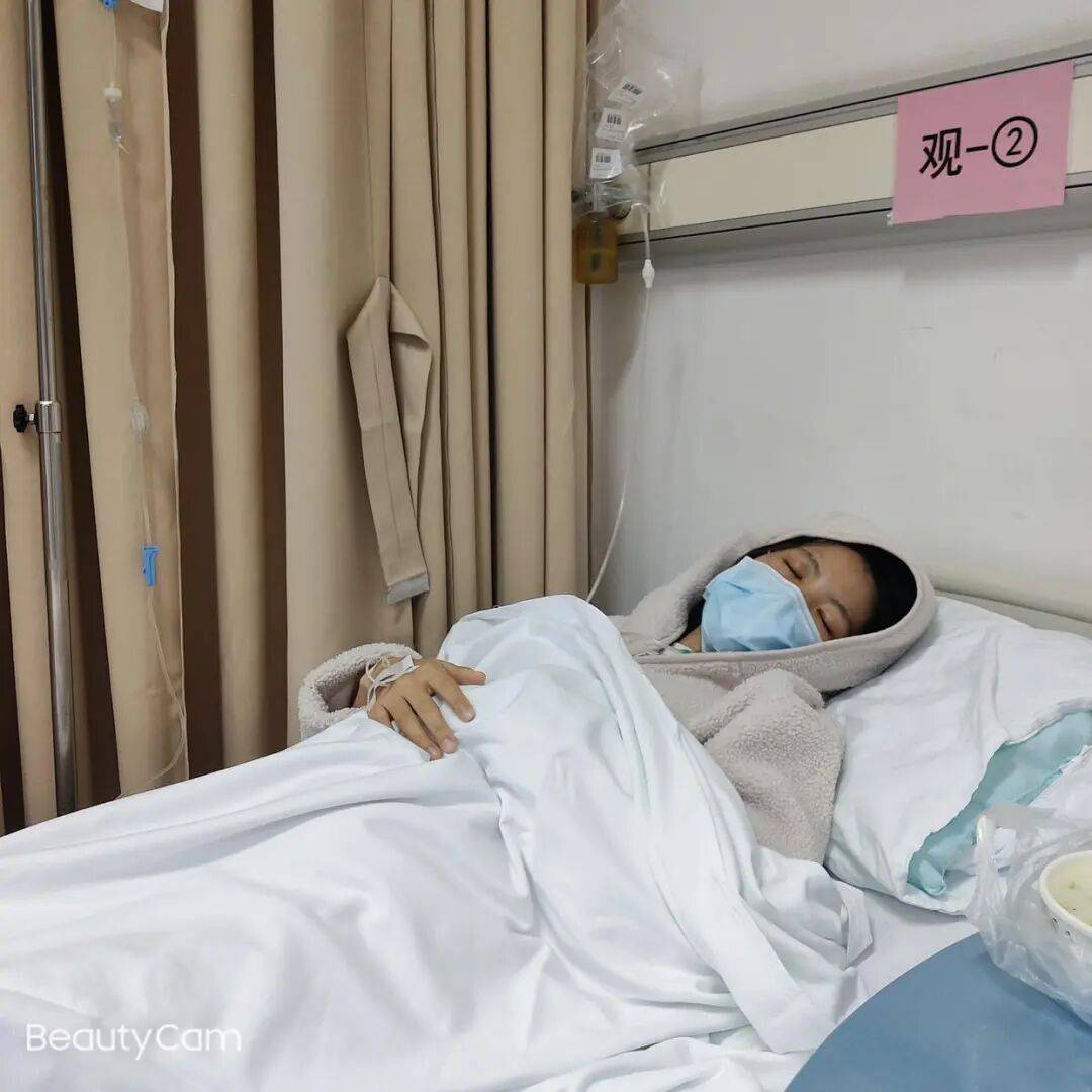 女护士结婚半年发烧头痛<strong></p>
<p>p2p理财好</strong>，诊治12天才确诊“脑脊髓炎”致丧失劳动能力，鉴定：两家三甲医院因未及早诊断病情，应承担责任