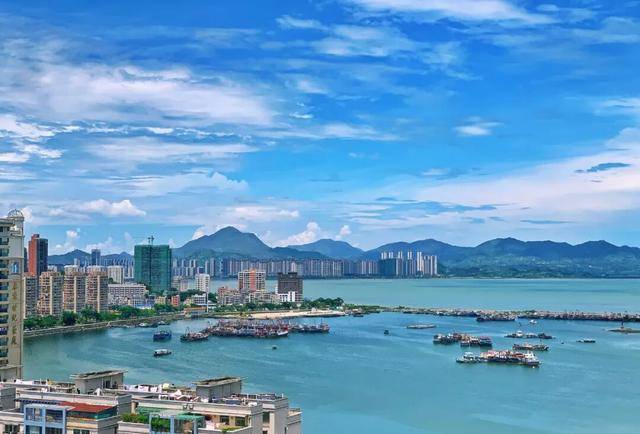 这个经济大省<strong></p>
<p>凤凰金融理财</strong>，为何多地镇街撤并？