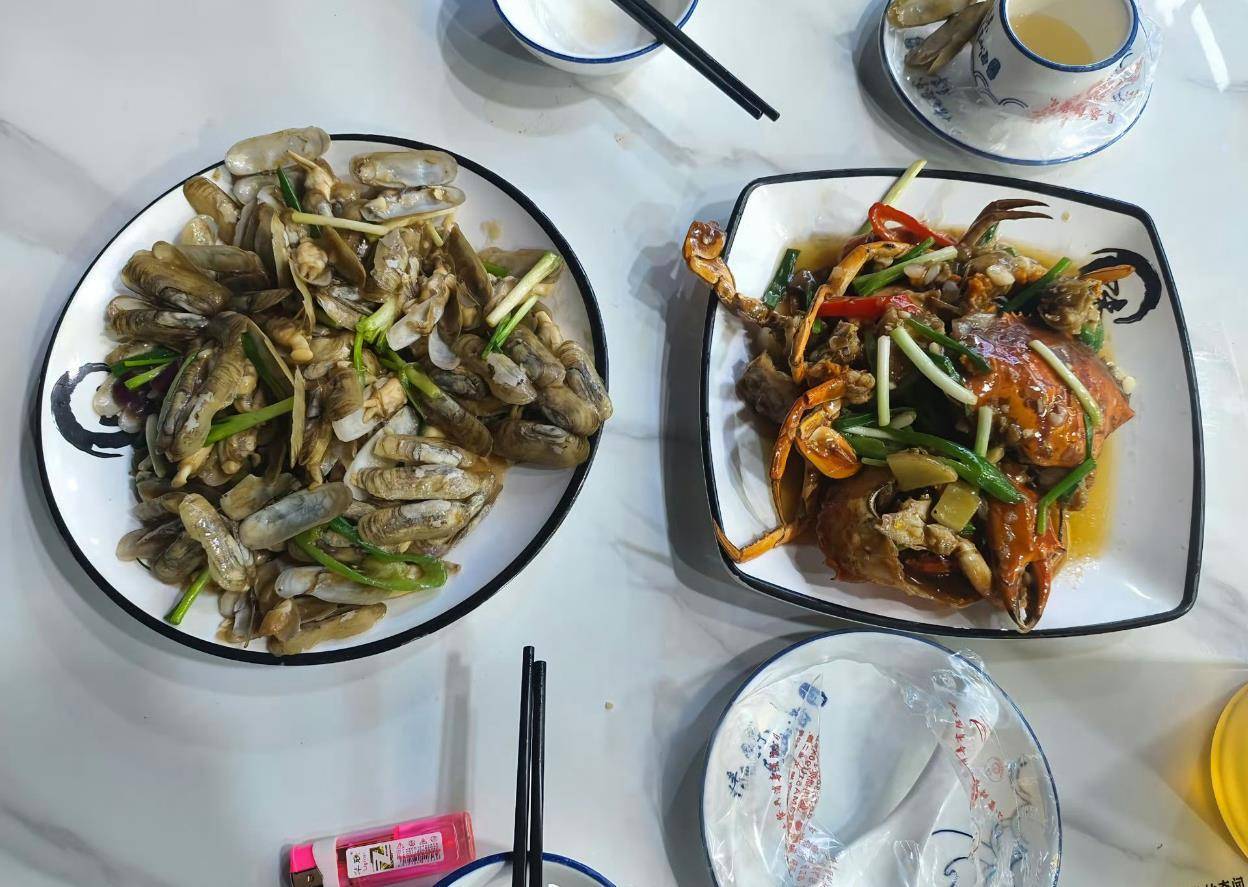 惠州一餐厅两个菜收661元<strong></p>
<p>风险低的理财</strong>，顾客投诉后称已获退款400元，官方回应