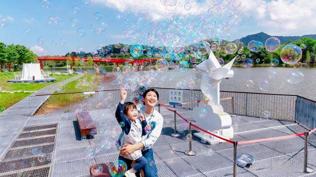 突破200万人次<strong></p>
<p>风险低的理财</strong>！深圳科技馆成大湾区文旅新顶流