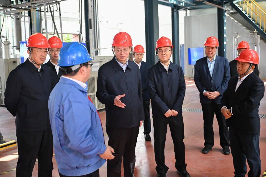 新任辽宁省委书记许昆林<strong></p>
<p>券商理财产品</strong>，到大连调研