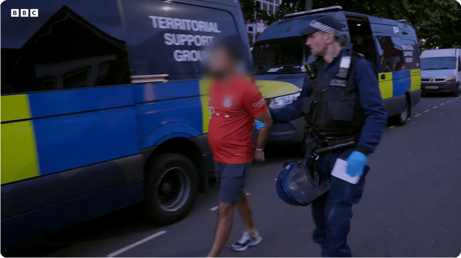 凯特患癌竟因辉瑞疫苗？伦敦4万被盗手机直飞香港<strong></p>
<p>券商理财产品</strong>，比贩毒暴利产业链曝光…