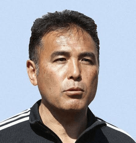 日本足协高层飞机上观看儿童色情片<strong></p>
<p>券商理财产品</strong>，丢工作并被法国禁入境十年