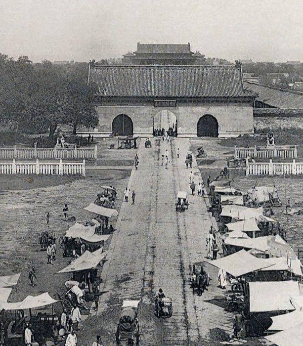 今天是故宫博物院百岁生日<strong></p>
<p>p2p网贷理财</strong>，让我们回顾她这一百年的史诗