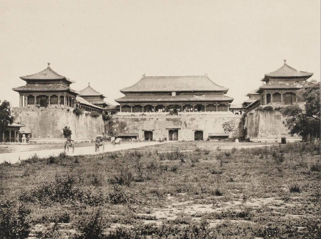 今天是故宫博物院百岁生日<strong></p>
<p>p2p网贷理财</strong>，让我们回顾她这一百年的史诗