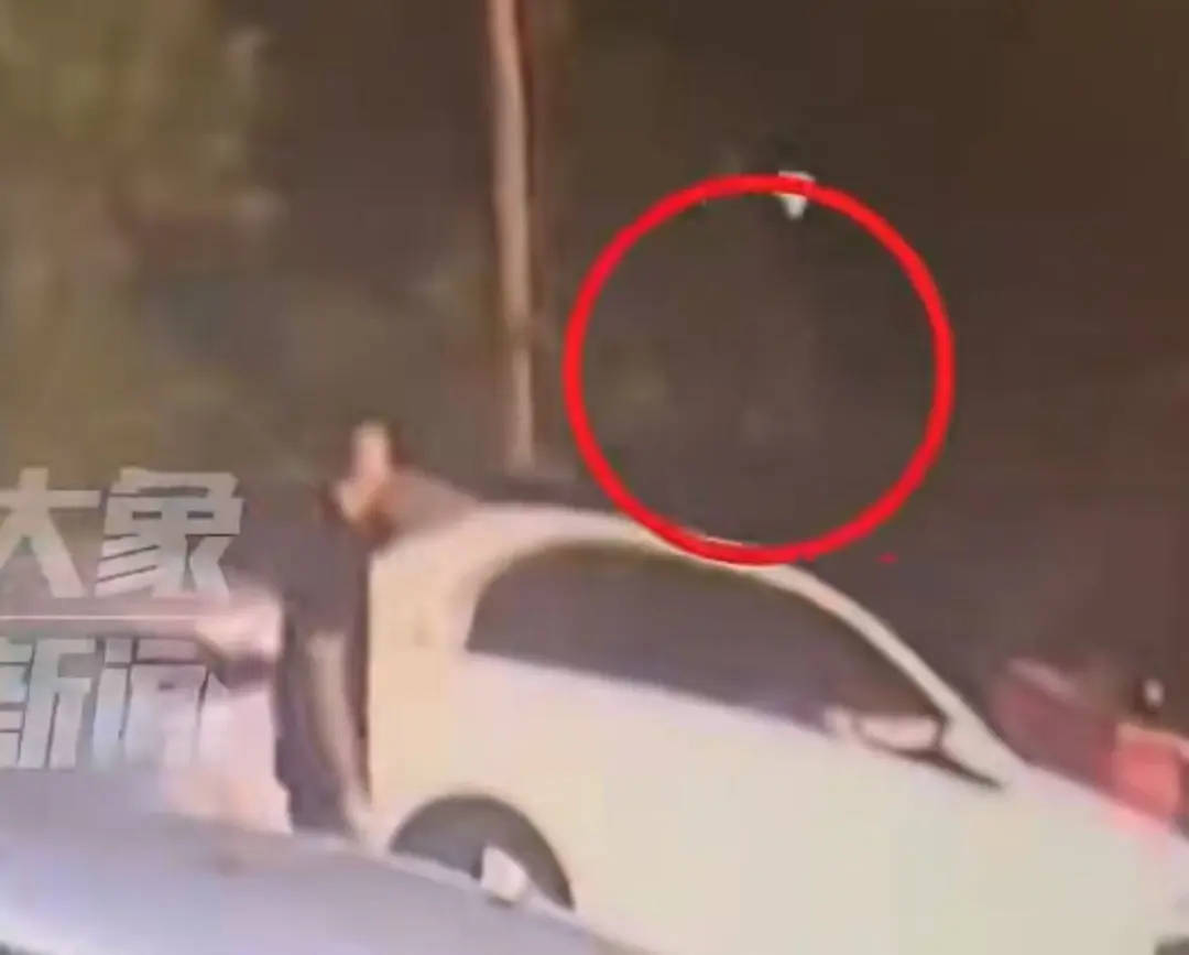 6人开奔驰去餐馆消费370元逃单<strong></p>
<p>理财pdf</strong>，老板：追出去只扫了50元