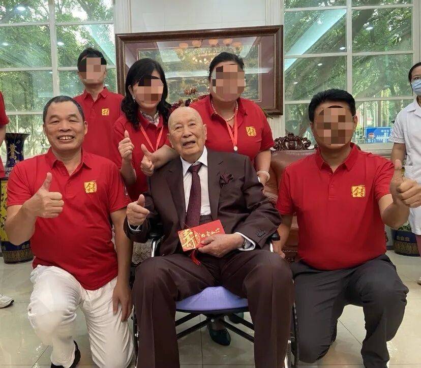百岁院士声明“蹭合影”背后：双方交涉长达一年<strong></p>
<p>哪家银行理财产品</strong>，均称付诸法律