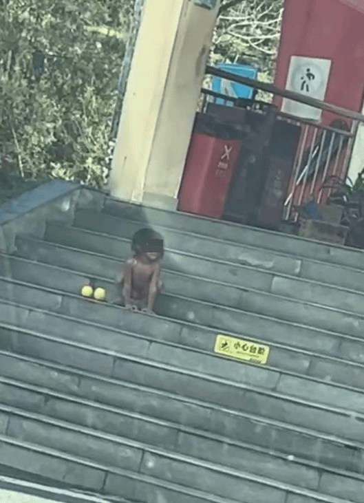 大理回应高速上有家庭带“野人小孩”：父母坚持让娃亲近自然<strong></p>
<p>高利理财</strong>，生活暂无困难，没虐待