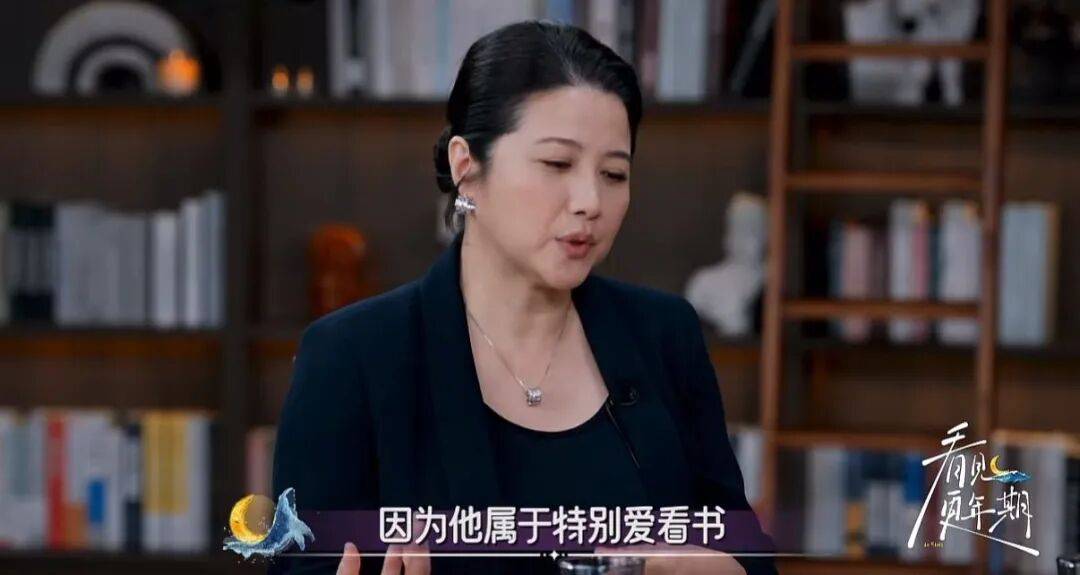 52岁影后颜丙燕公开小20岁男友：他知道我将步入更年期<strong></p>
<p>高利理财</strong>，已甜蜜相恋5年，两人出门必须手拉手