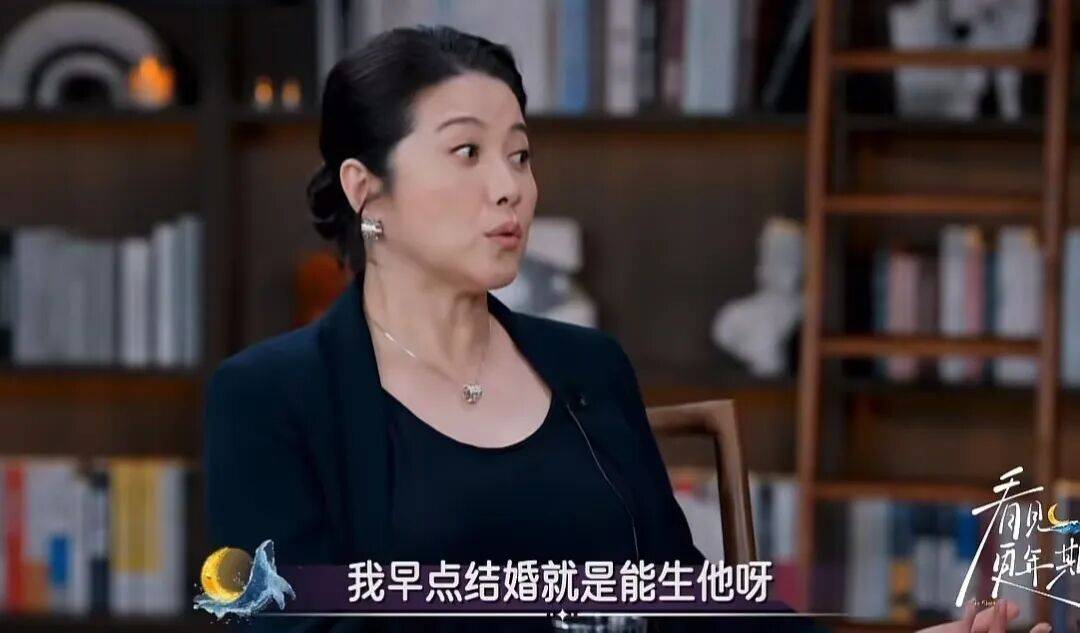 52岁影后颜丙燕公开小20岁男友：他知道我将步入更年期<strong></p>
<p>高利理财</strong>，已甜蜜相恋5年，两人出门必须手拉手