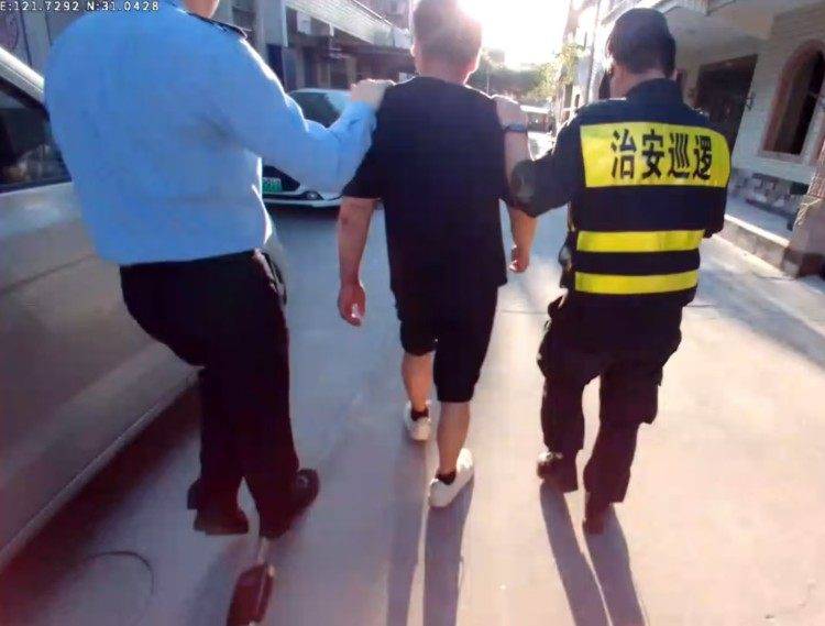 每月稳定收入8000多元却忍不住经常偷快递<strong></p>
<p>6万理财</strong>，上海一男子被刑拘