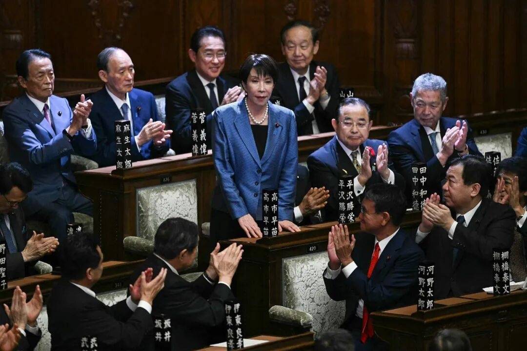 石破茂卸任当天<strong></p>
<p>6万理财</strong>，离开官邸时笑得合不拢嘴；此前吐槽当首相太累，没多少让人开心的事情