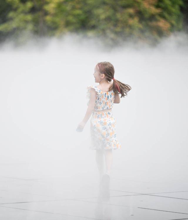 青年说 | 到中亚<strong></p>
<p>理财夜市</strong>，奔赴一场激动人心的“探秘”