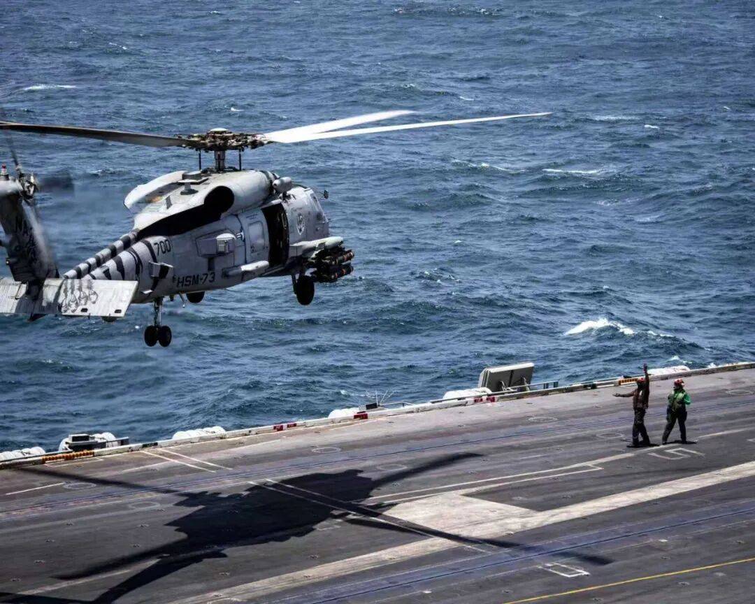 美海军在南海连摔两架飞机<strong></p>
<p>理财通下载</strong>，因电磁攻击？中国军号发文