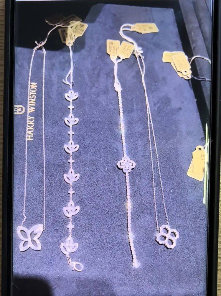 事发上海!女子崩溃“他昨晚还在我家吃饭”<strong></p>
<p>理财利息多少</strong>,聊天记录曝光诈骗细节