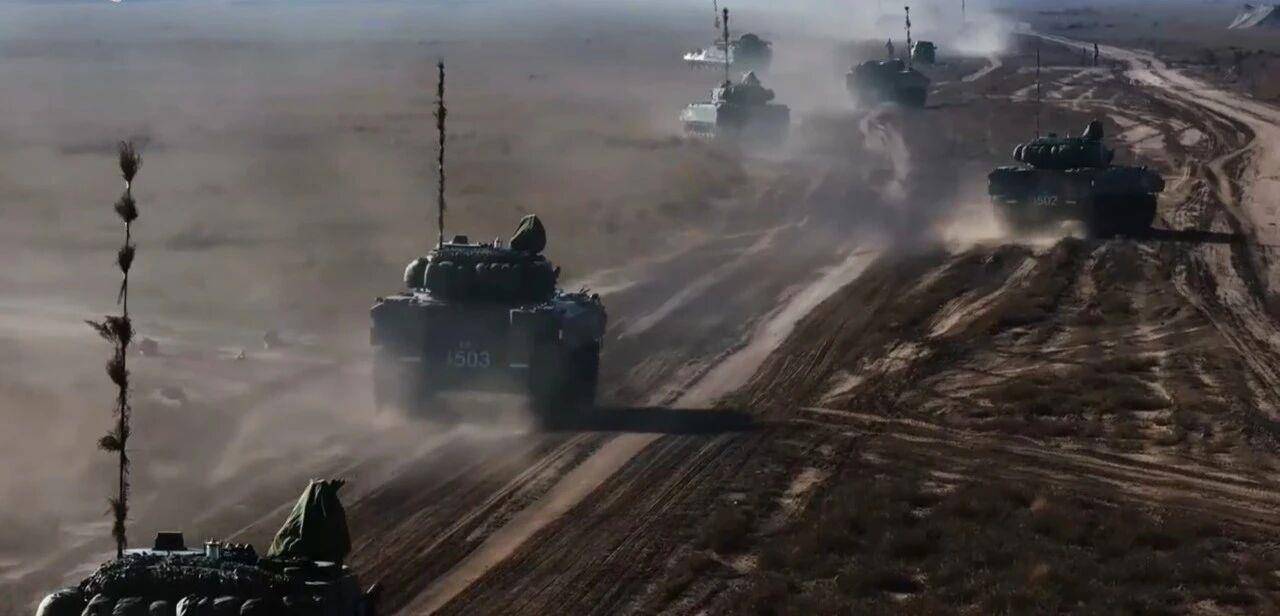 大场面!机器狗、无人机开路<strong></p>
<p>投资理财金融</strong>,实兵对抗演练画面公布