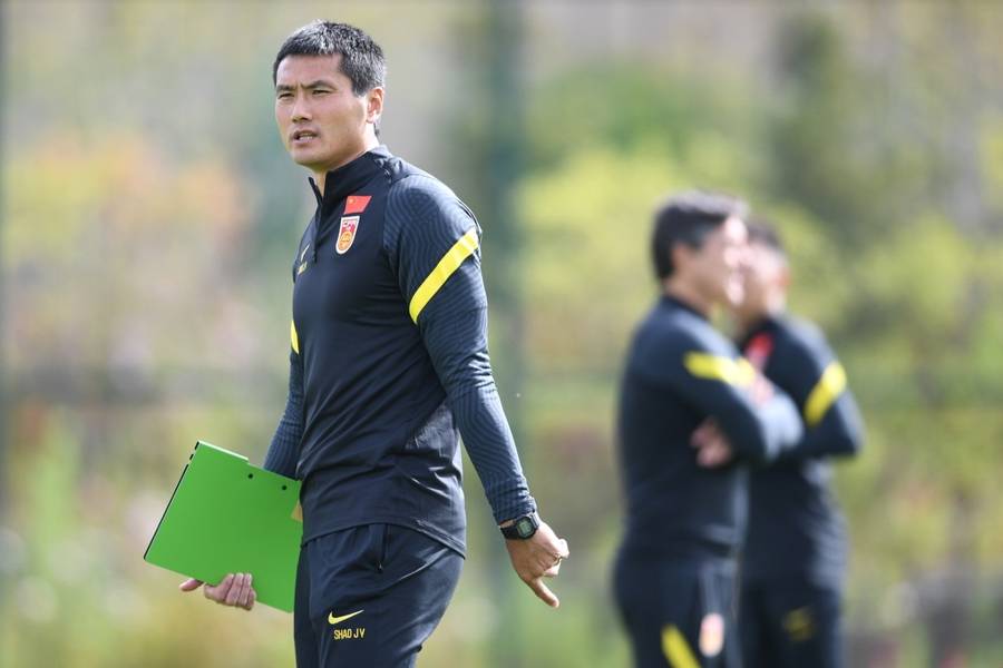 全球选聘四个月<strong></p>
<p>微理财怎么样</strong>,招来只有一年执教经历的本土教练,国足新帅竟是邵佳一