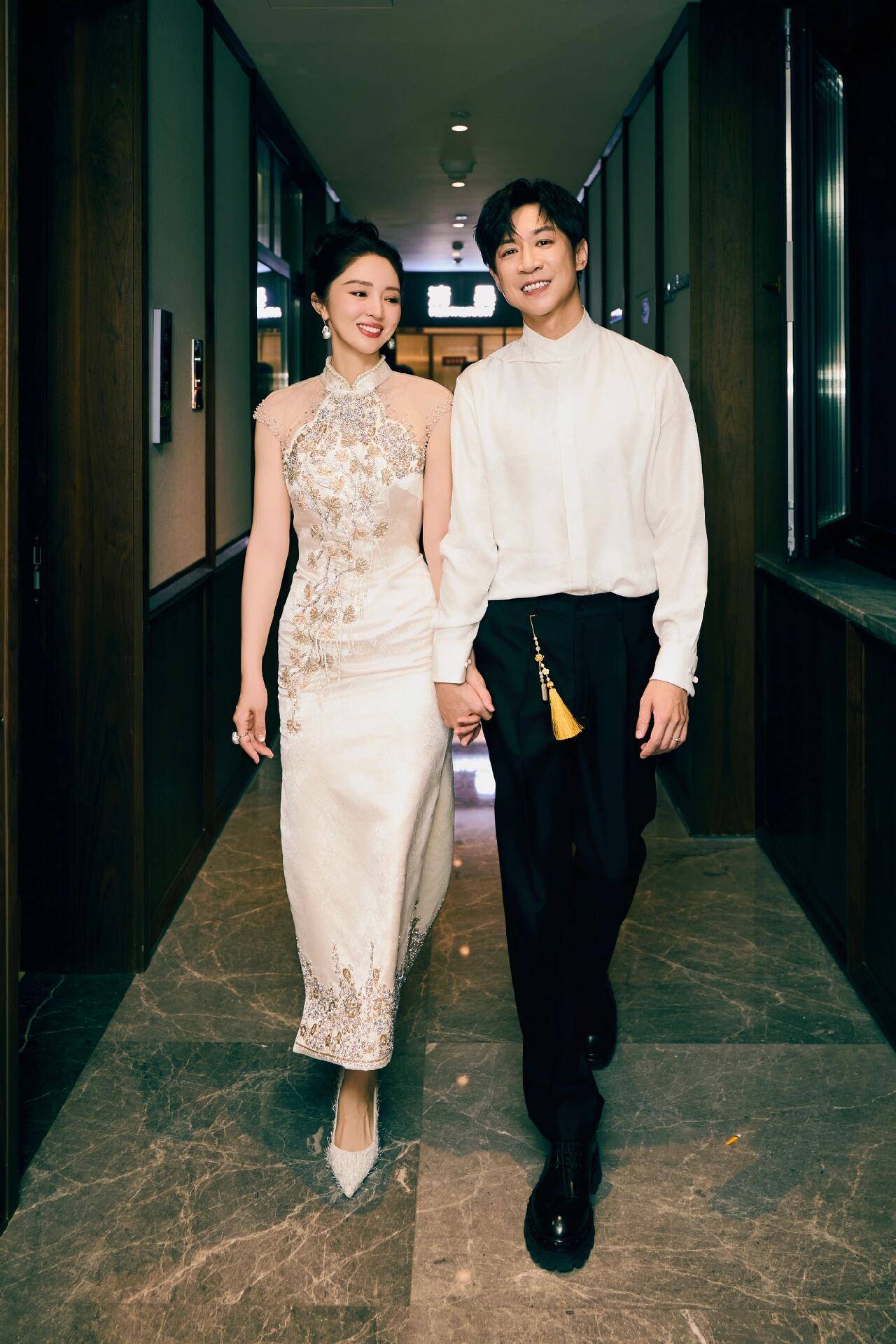 董璇回应与张维伊“婚礼餐标67元”：网上都是假的<strong></p>
<p>猪理财</strong>！