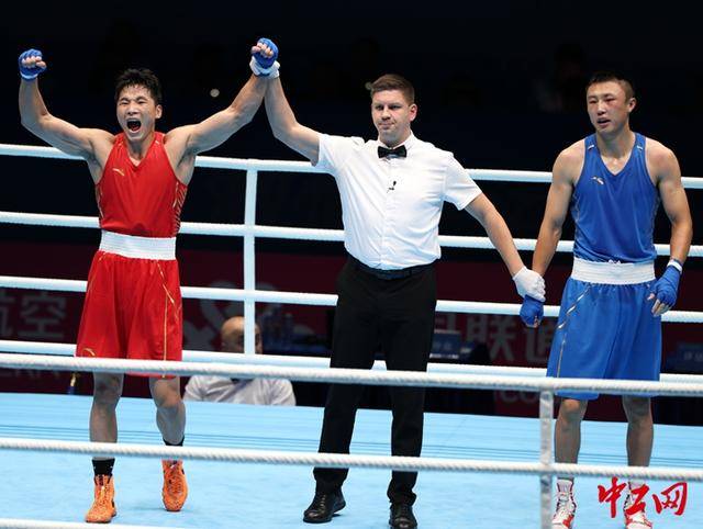 全运会拳击男子80公斤级决赛，王小保夺冠！