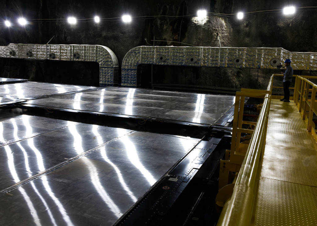 镜头内外｜地下700米<strong></p>
<p>美国理财</strong>，国之重器捕捉“幽灵粒子”