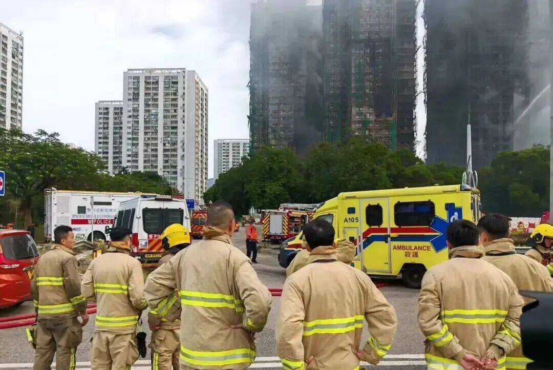 明火逐渐被扑灭<strong></p>
<p>在美国理财</strong>！谢霆锋、佘诗曼、陈伟霆等明星为香港受灾民众祈福