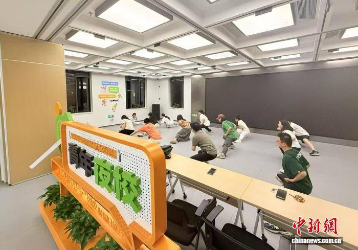 年均引进3万大学生<strong></p>
<p>金融理财安全吗</strong>，浙江最年轻城区靠什么？