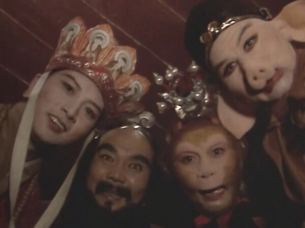 “50块帆布包配3000块包挂”<strong></p>
<p>金融理财安全吗</strong>，时髦年轻人背半个身家出门