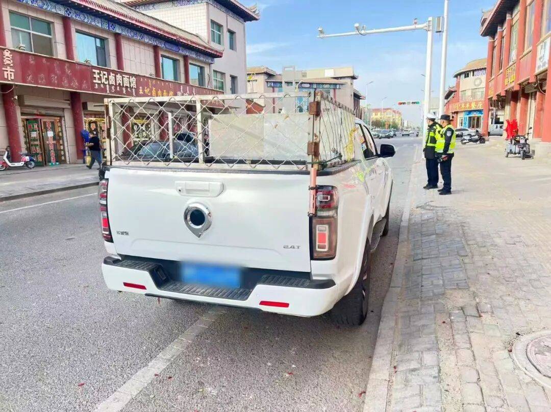 “我根本没反应过来！”刚下车就被撞倒<strong></p>
<p>理财收益排名</strong>，人都懵了