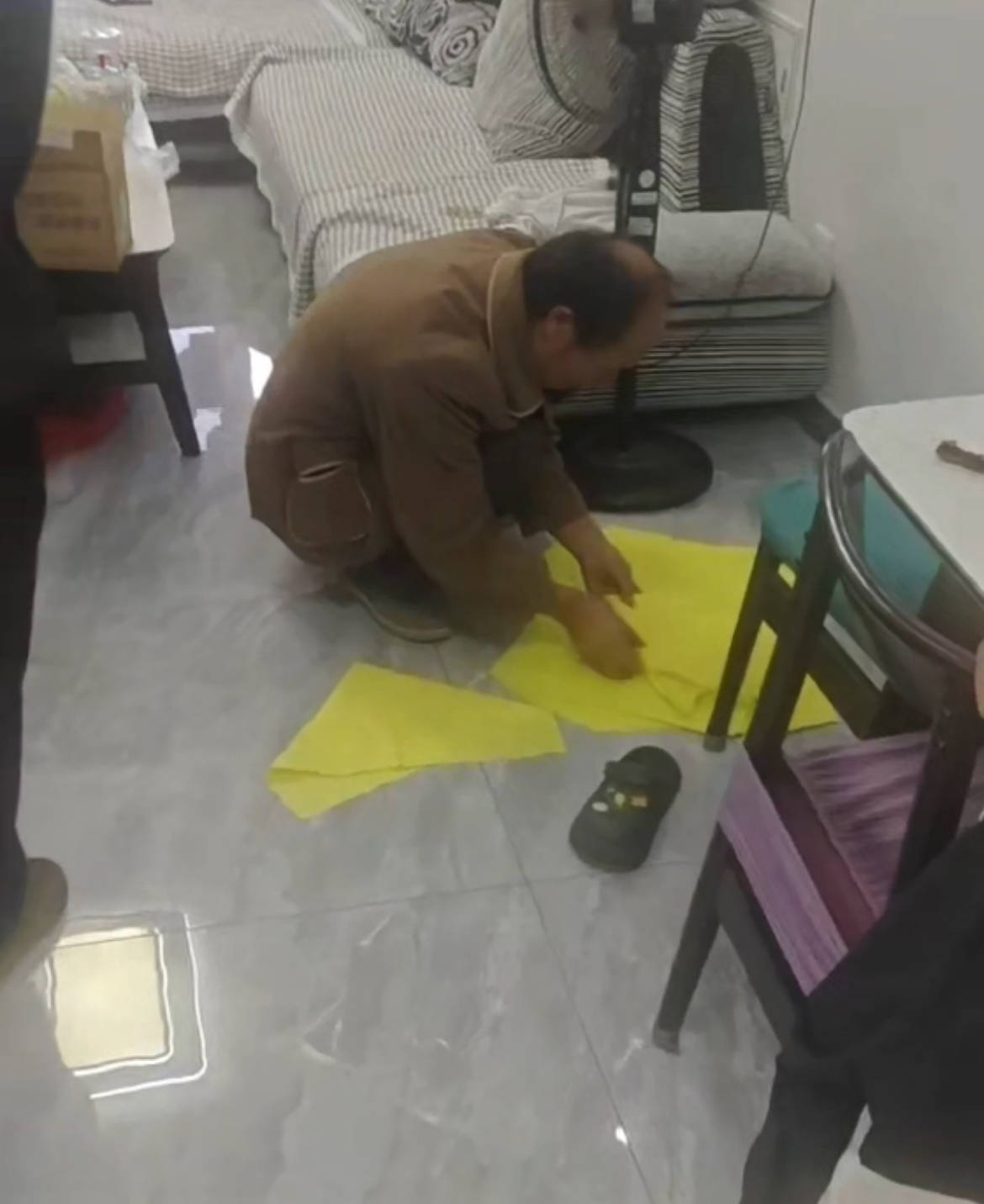 疑因离婚多年的前妻订婚<strong></p>
<p>投资理财介绍</strong>,临沂一男子上门将其杀害,死者家属:检方已提起公诉