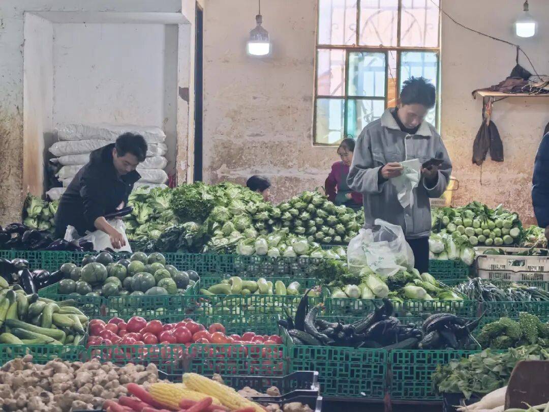 价格飙升至70元/公斤<strong></p>
<p>理财卷</strong>！很多昆明人家中必备……