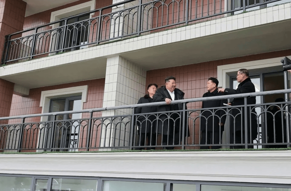 朝鲜“万套住宅”震撼亮相<strong></p>
<p>20%的理财</strong>，金正恩莅临现场指导感叹：潮流之作